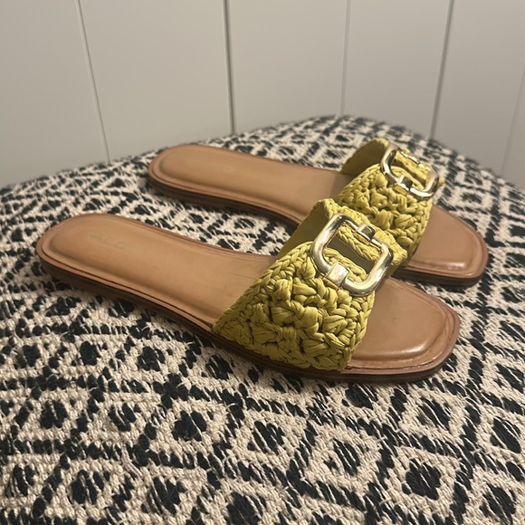 ALDO Glaeswen Slide Sandal in Green Textile Crochet - Size 8 - Picture 9 of 9